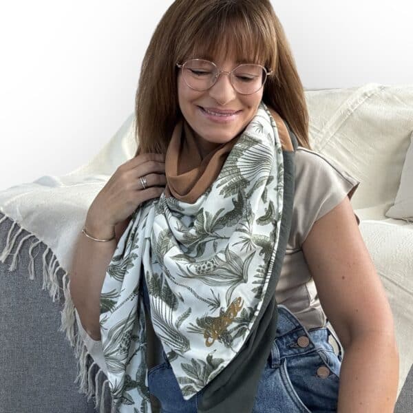 Ellécie crée des foulards élégants et uniques pour les femmes, alliant qualité et créativité. Chaque foulard est conçu en édition limitée avec une attention particulière à l’éthique et à l’originalité, offrant un accessoire qui permet à chaque femme de se sentir spéciale.